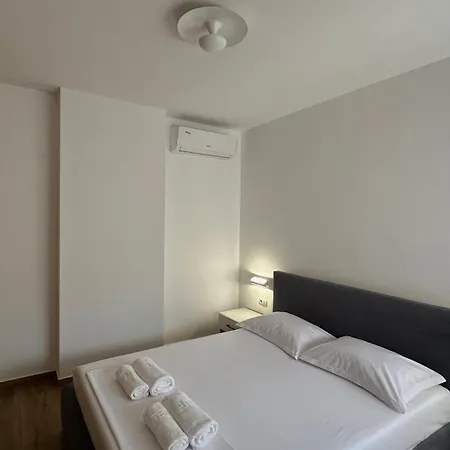 Aria's - Center شقة ساراندا
